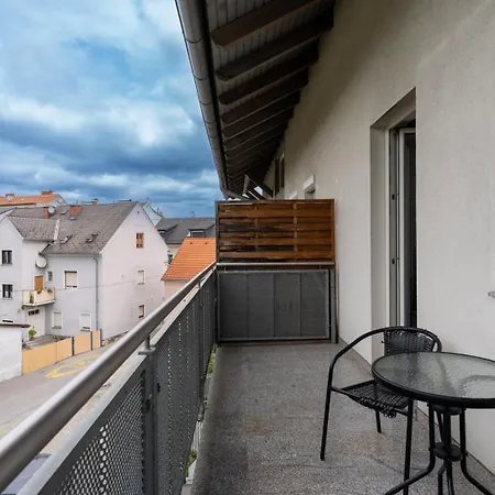 Farawayhomes #10 Graz