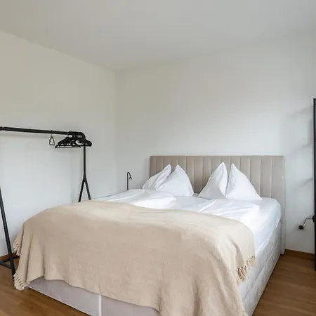 Apartment Farawayhomes #10 *