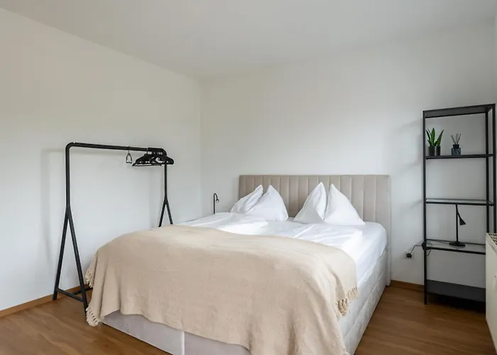 Apartment Farawayhomes #10 *