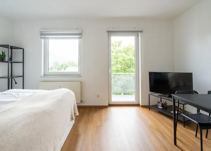 Farawayhomes #10 Apartment *